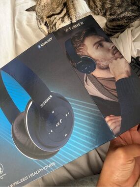 Bluetooth Over-Ear Headphones — Blue
